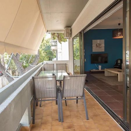 Glyfada Glass-Walled Designed Apt أثينا المظهر الخارجي الصورة
